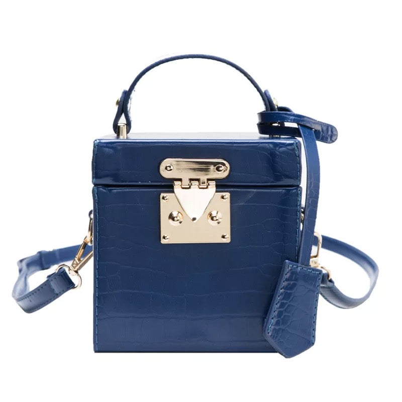 The Chic L7 bag