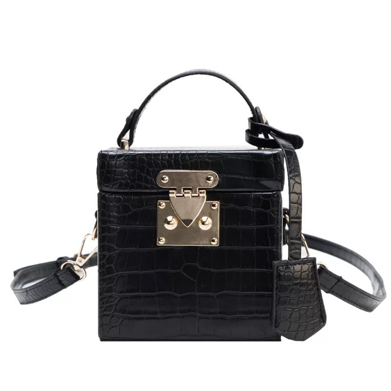 The Chic L7 bag